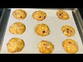 HOW TO MAKE CRANBERRY AND WHITE CHOCOLATE CHIP COOKIES//Crispy edges soft center.