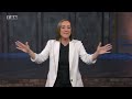 How God Moves In Difficult Moments | What To Do In The Middle Of The Storm | Christine Caine