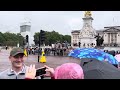 SPECIAL ROYAL GUARD GETS SOAKED OUTSIDE BUCKINGHAM PALACE