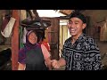 MAKAN BEBEK ENTOK DISINI LANGSUNG KE DAPUR AMBIL SENDIRI, BERASA RUMAH NENEK!