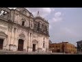 Afuera de la Catedral de Leon Nicaragua