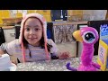 Gotta Go Flamingo toy review