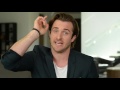 Does He Like Me? 7 Surprising Signs He Does... (Matthew Hussey, Get The Guy)