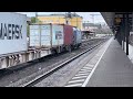 ICE 695 nach Stuttgart Hbf (Abfahrt) und Siemens Vectron X 4E - 609 mit Güterwaggons Richtung Kassel