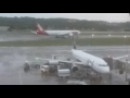 Aeroporto Internacional do Recife!  Saída do Boieng  777-300  TAM