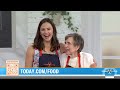 Jennifer Garner, mom Pat make blackberry cobbler on TODAY