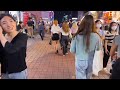 [4K 엄청난 인파의 홍대거리 😎😎😎]- 토요일 밤에 홍대 거리에는 많은 사람들이 즐기러 나오셨네요😲😲😲같이 걸어주세요  👍👍👍HONGDAE/SEOUL/KOREA/JUST WALK
