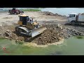 Great Best Dozer Construction Push Cutting Gravel Dongfeng Dump Trucks Spreading Building Road