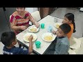 Saya Masak Oleh-Oleh Dari Malaysia Dan Panggil Keluarga Makan Bersama