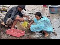 ត្រីកន្ត្រប់តាមកោះធំៗណាស់ AMAZING Beautiful Net Fishing Under  Heavy Raining on Island 4K VIDEO