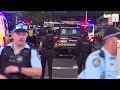 Tấn công bằng dao ở trung tâm thương mại: Cảnh sát tiêu diệt nghi phạm