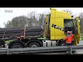 31.03.2022 - VN24 - 50 sheet piles slide towards truck driver's cab while braking