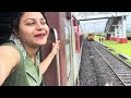 Mandovi Express || Konkan Railway Route Ka maza 😍 in Monsoon || Mumbai to Goa in food Queen Train