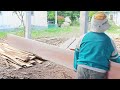 The process of splitting 4 meter long mahogany wood into nice thick boards