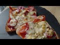 EASY HOMEMADE BREAD PIZZA