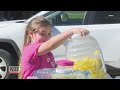 7-Year-Old Girl Sells Lemonade to Pay for Mom’s Tombstone