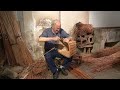 Emilio, the master basket maker. Elaboration with wicker of baskets and other artisan pieces