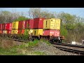 One Of The Coolest Train Meets Ever! Big CSX Manifest Train Rumble By. Cool CSX GP40-3 + More Trains