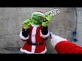 Santa VS Grinch In Real Life - Parkour POV