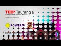 Hearing Voices : an Insiders Guide to Auditory Hallucinations | Debra Lampshire | TEDxTauranga
