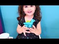 Çocuk videoları. Defne ve Ümit oyun hamuru ile dinozorları yapıyor. Play Doh oyun hamuru