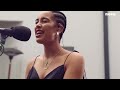 Jorja Smith - No Scrubs (TLC cover) | Plus Près de Toi - Nova.fr