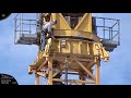Taking apart a tower crane - time-lapses and closeups