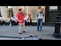 Avengers theme played by 2 violinist (Budapest, Hungary - Street music) - BOSSZÚÁLLÓK BETÉTDAL