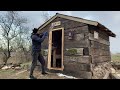 Building of fisherman's hut from the sleepers | Secret hideaway near the lake