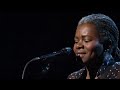 Tracy Chapman Performs 