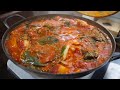 Chicken gomtang boiled in a slow cooker every day, Korean street food