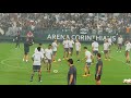 Treino aberto na Arena Corinthians: queima de fogos e torcida cantando