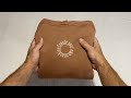 How to fold a hoodie Pocket Method