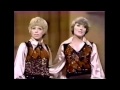 Julie Andrews & Carol Burnett - 60's Medley (live)