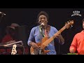 Richard Bona fait danser toute la Corée du Sud au Jarasum Jazz Festival 2015 - titre Eye o Me