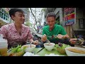 EXTREME Vietnamese Street Food - 5 Must Eat Foods in Hanoi!!