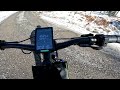 Laddar elcykel med en revolutionerande solpanel i Sjölandsviken