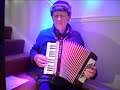 Ojos Azules - folk song from Chile on accordion