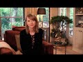 73 Questions With Taylor Swift | Vogue
