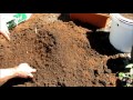 How to Make  Inexpensive Garden Container Mix:  Organic Fertilizer, Lime, Peat Moss, Compost & Dirt