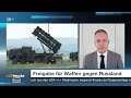 Was die Waffen-Freigabe für Ziele in Russland bedeutet | ZDFheute Live