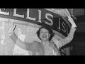 Immigrants at Ellis Island | History