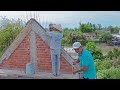 Construction techniques for completing roof walls| Install iron beams to make the house sturdy