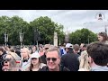 HORSE KICKS BARRIER AT CHANGING OF THE GUARD, RIDER HOLDS ON LIKE A PRO (July 3, 24)