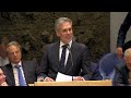 Wilders maakt hilarische grap, premier Schoof giert