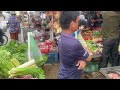 Shop for vegetables, fruits and food on the outskirts of Phnom Penh.