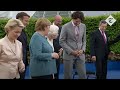The Queen meets G7 leaders at summit reception