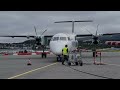 Widerøe Dash 8-400 Taxiing into Stand