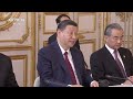 习近平出席法国总统举行的欢迎仪式 同法国总统举行会谈