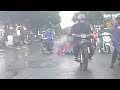 Đã tìm ra lý do hàng loạt người đi xe máy té ngã trong cơn mưa đầu mùa ở Đồng Nai